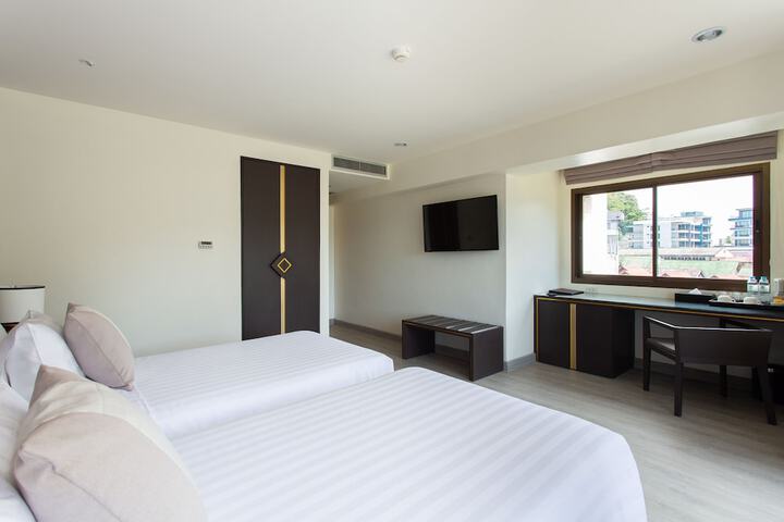 Room 15 of 84