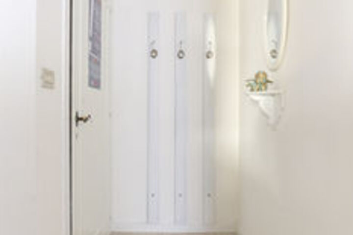 Room 214 of 260