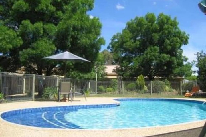 Hotel with Pool
