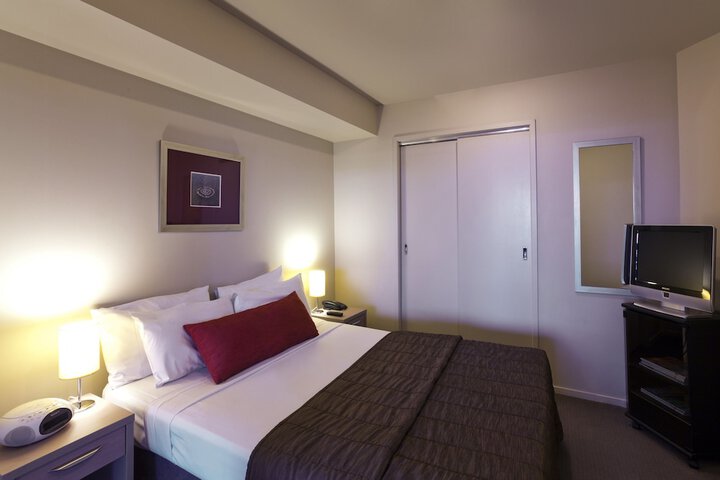 Room 4 of 39