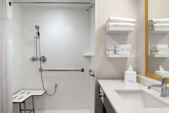 Bathroom shower