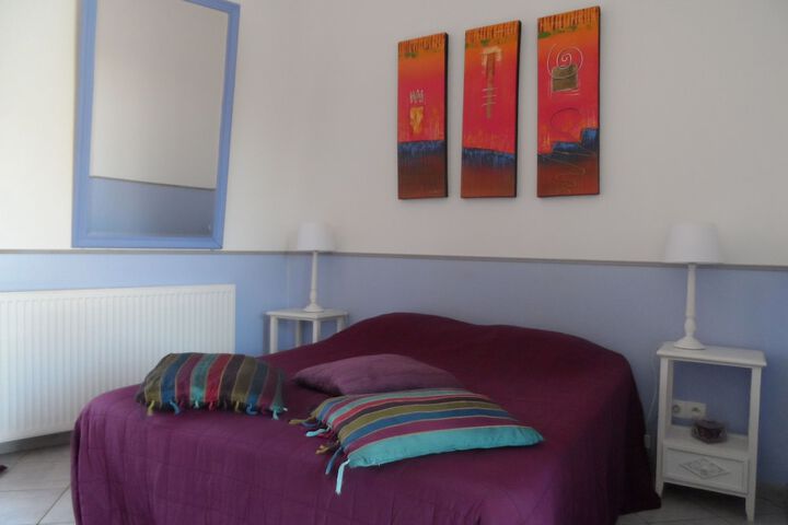 Room 6 of 23