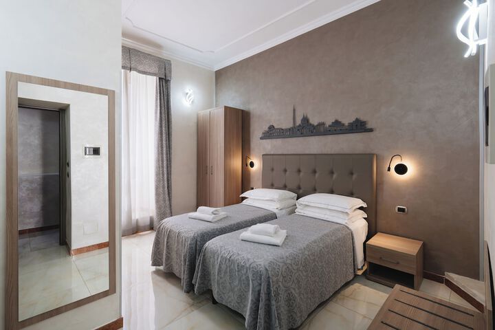 Room 52 of 180
