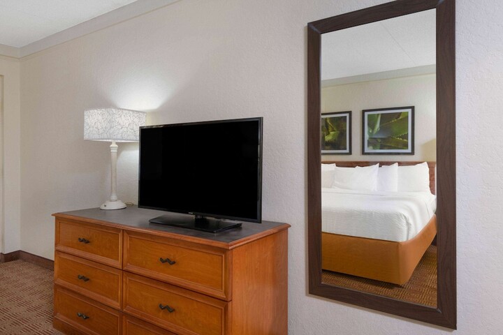 1 King Bed Accessible (11 of 24)