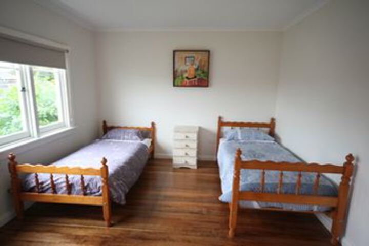 Room 10 of 26