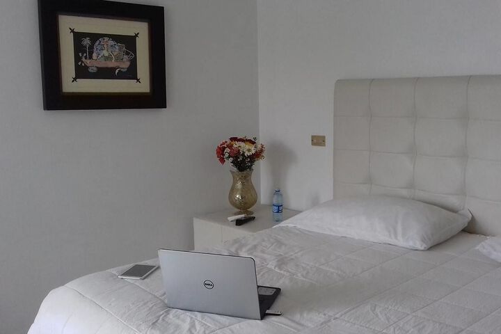 Room 18 of 18