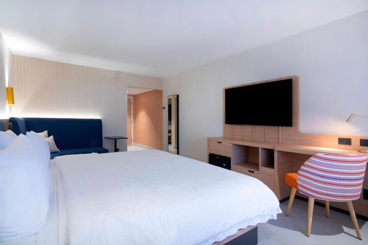 Room 60 of 129