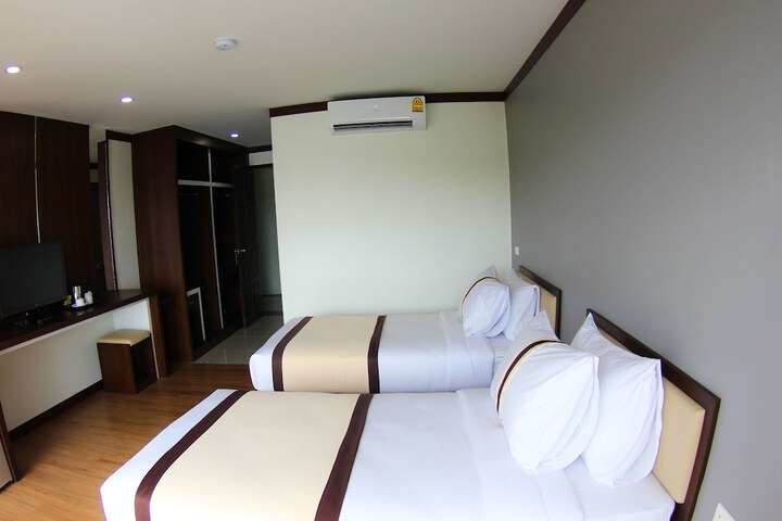 Room 14 of 43