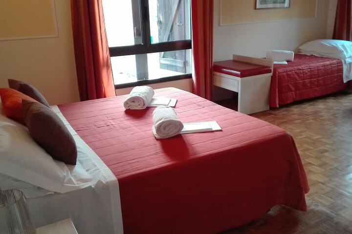 Room 5 of 38