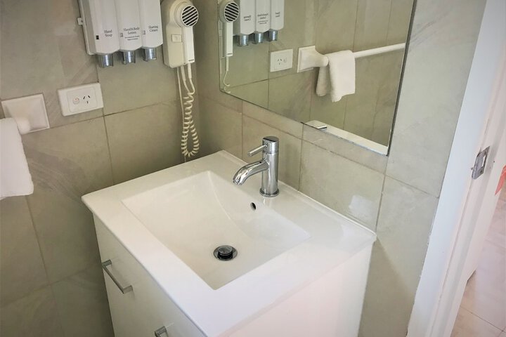 Room 68 of 99