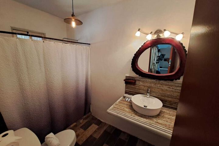 Room 21 of 35