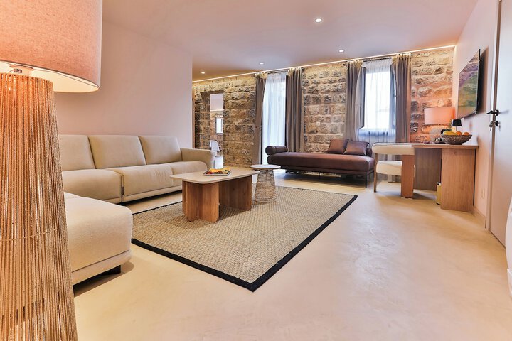 Room 40 of 75