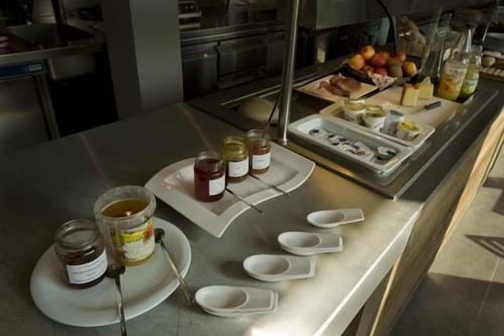 Breakfast/Coffee Service 21 of 37