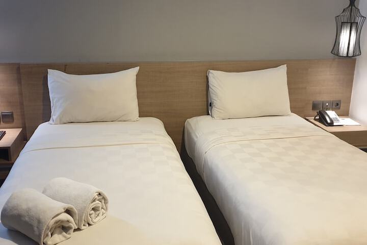 Room 15 of 43