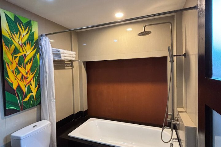 Room 20 of 77