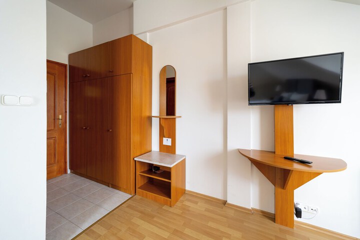 Room 30 of 60