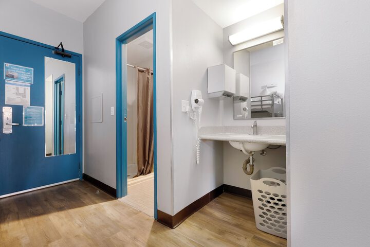 Room 18 of 42