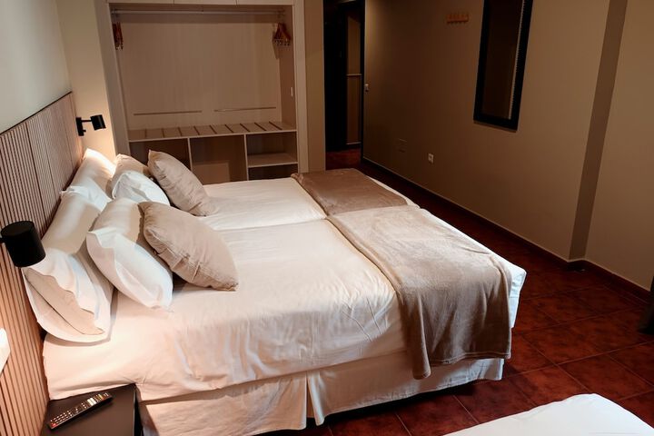 Room 25 of 46
