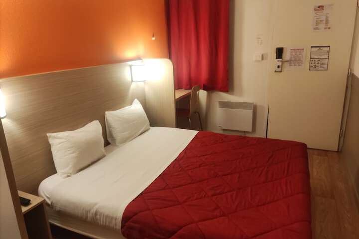Room 18 of 72