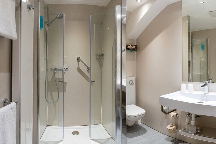 Clean Restrooms
