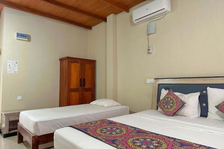 Room 8 of 35