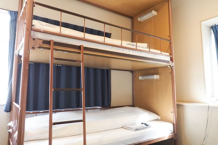 Room 5 of 94