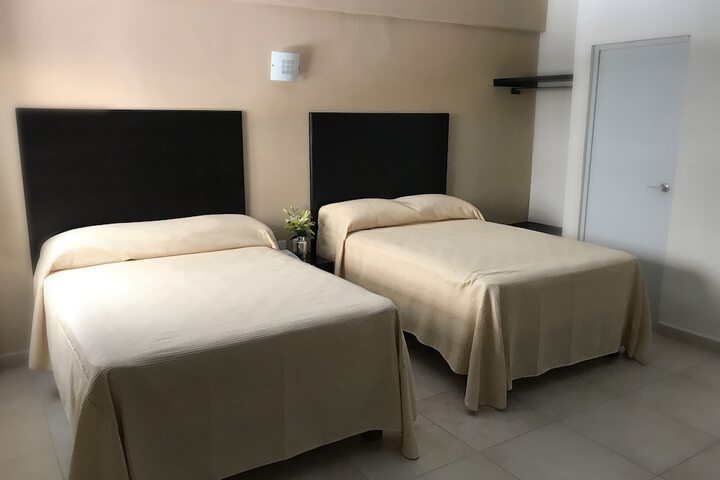 Room 5 of 27