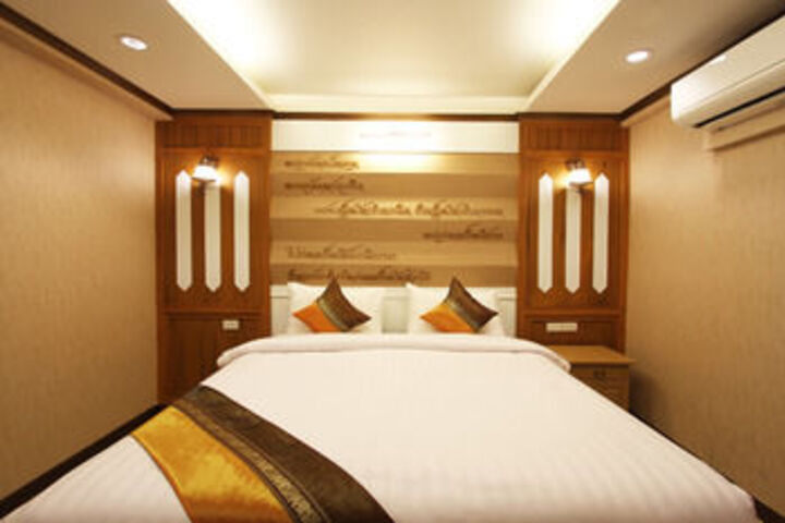 Room 54 of 145