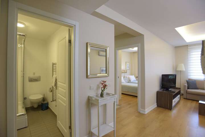 Room 17 of 46