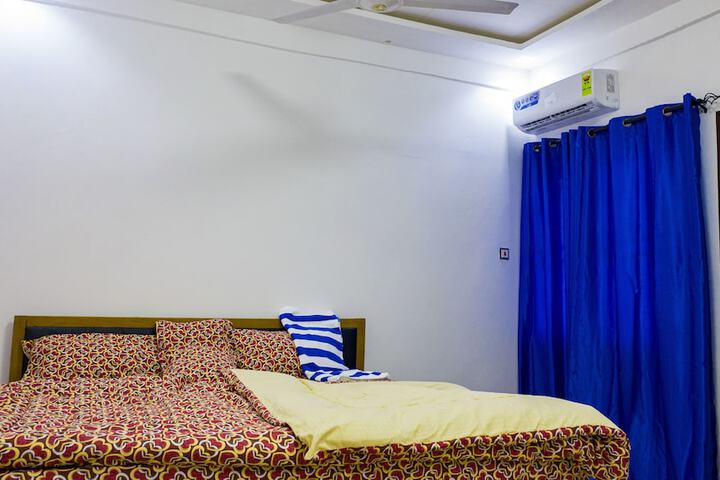 Room 10 of 51