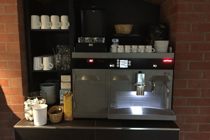 Breakfast/Coffee Service 55 of 72