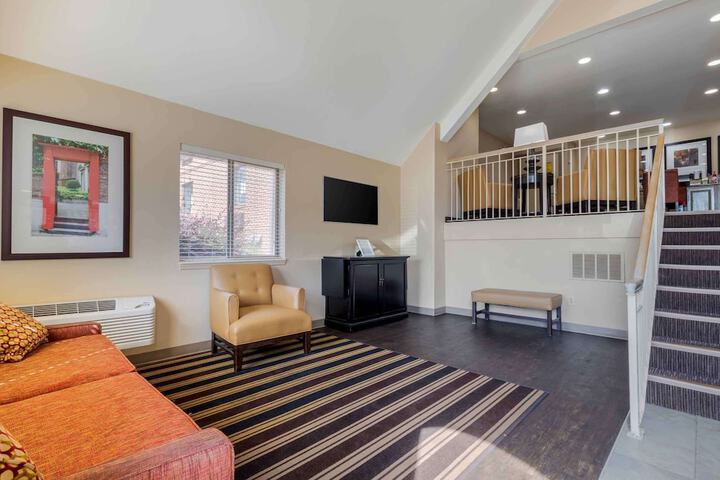 Studio 6 Suites Greenville, SC - Haywood Mall