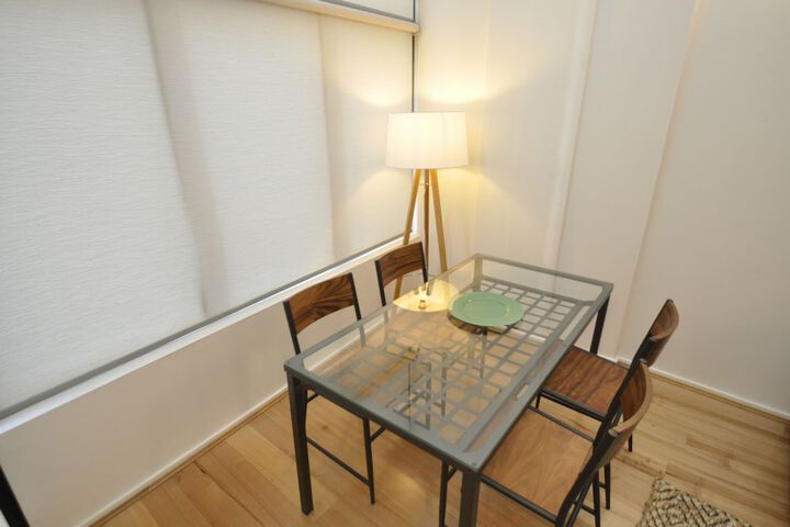 Room 8 of 37