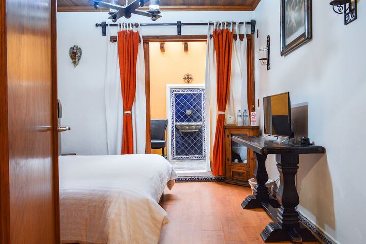 Room 6 of 49