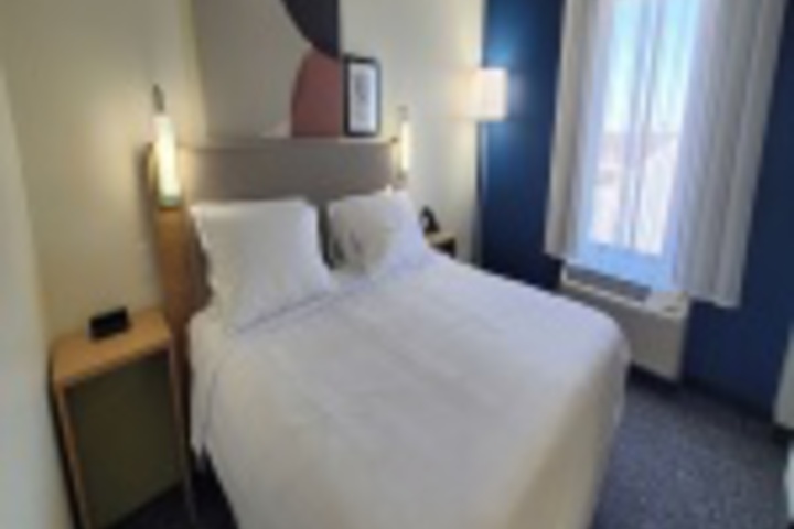 Room 205 of 336