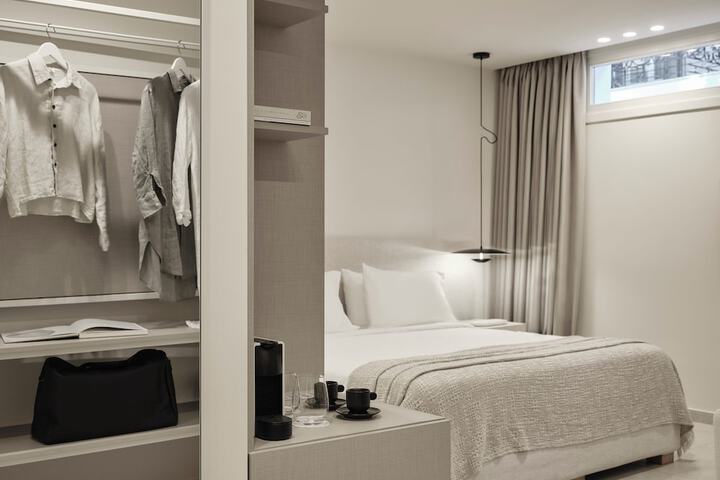 Room 21 of 57