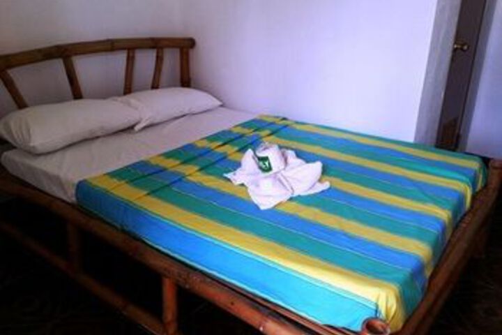 Room 10 of 21