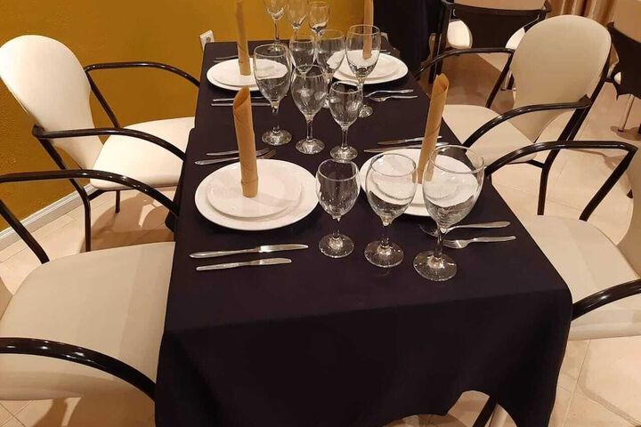 Dining 21 of 26
