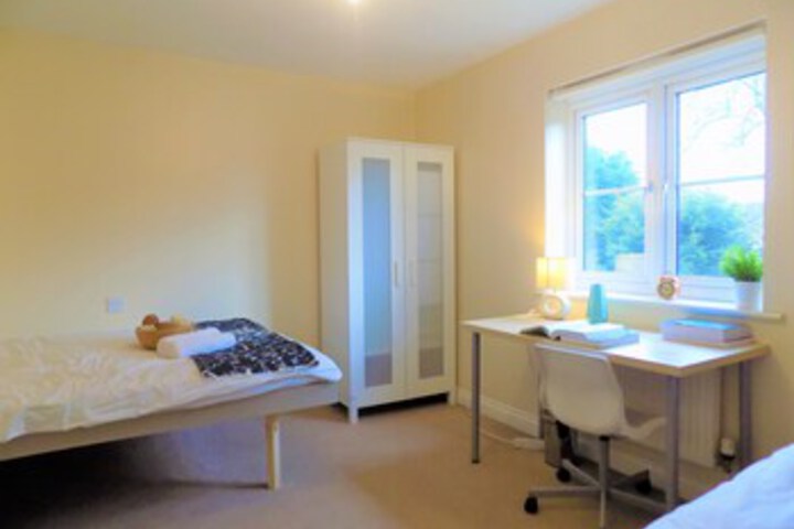 Room 46 of 49