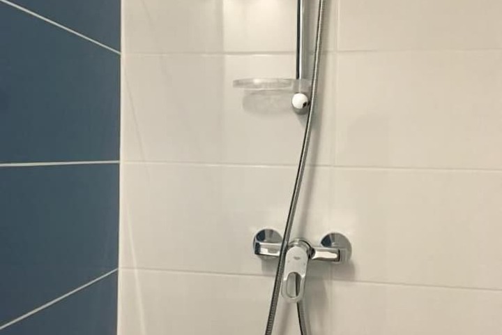 Room 15 of 42