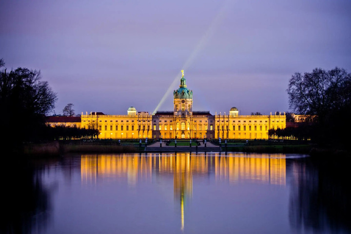 HAUS LEOPOLD