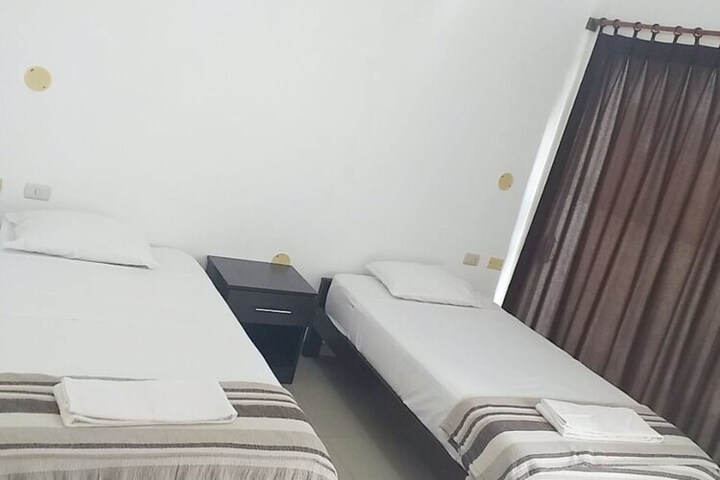 Room 12 of 30