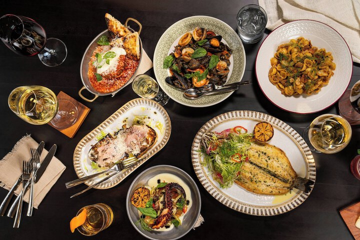 Dining 114 of 192