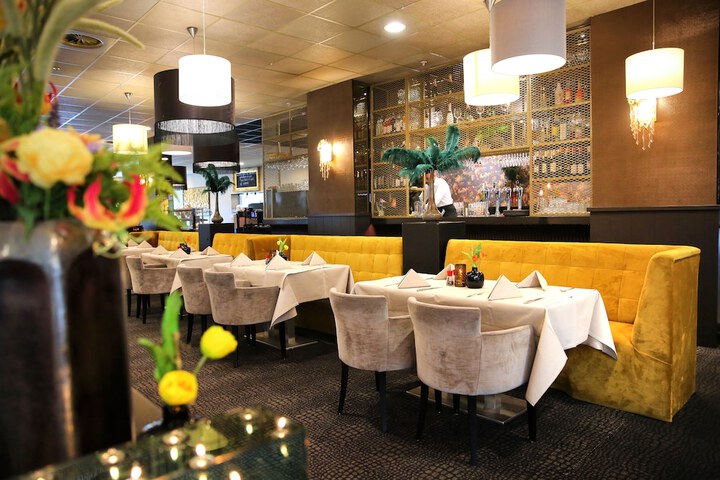 Dining 53 of 77