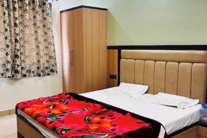 Hotel Saraswati dhaam Near Prem Mandir