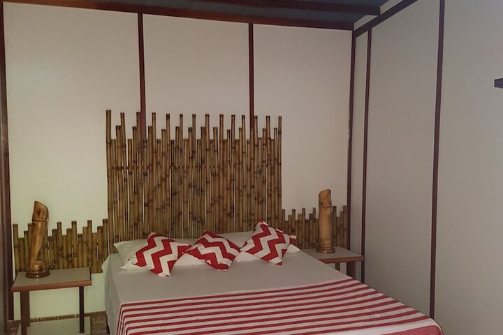 Room 6 of 31