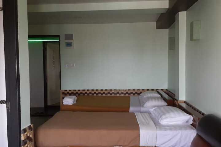 Room 8 of 51