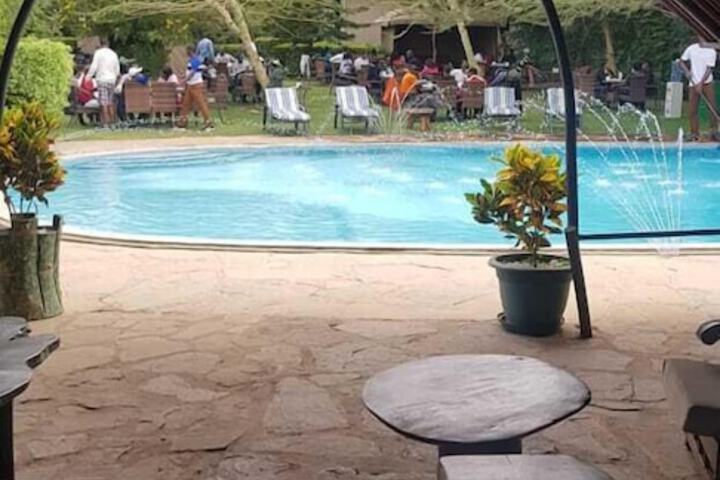 Pool 31 of 37