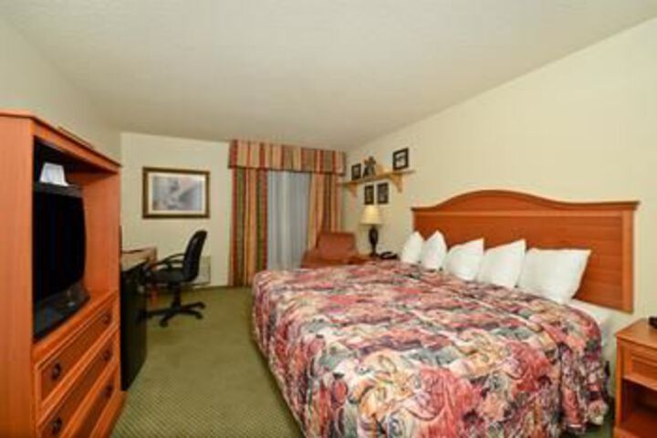 Room 9 of 23
