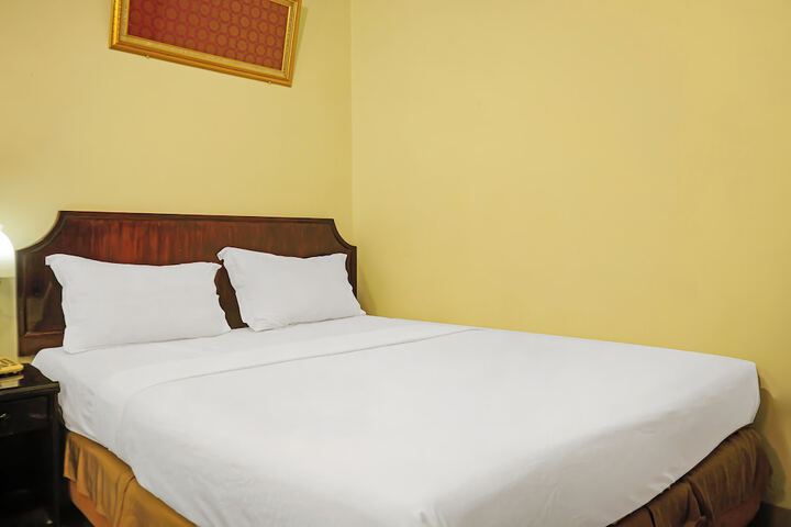 Room 25 of 34